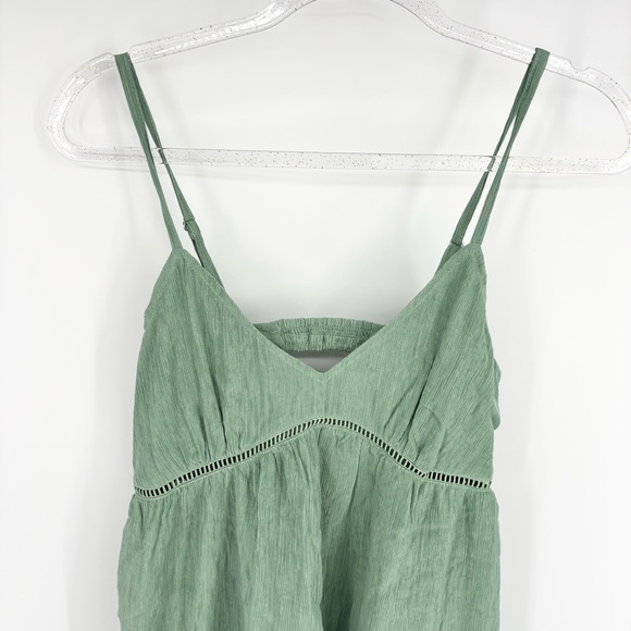 Cupshe Dress Size Medium Sage Green V Neck Cut Out NEW Beach Cover Up Swim - Picture 2 of 7